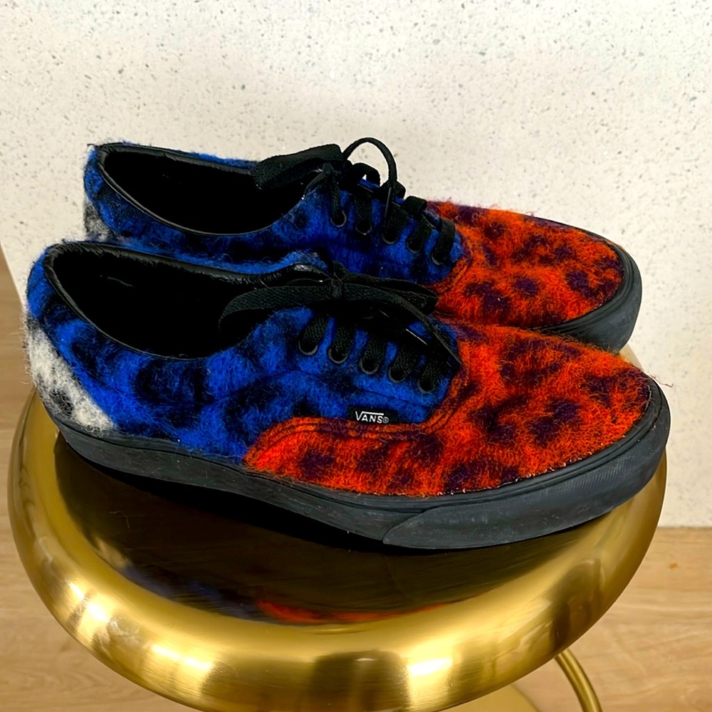 Men’s Size 11 Sherpa Vans
